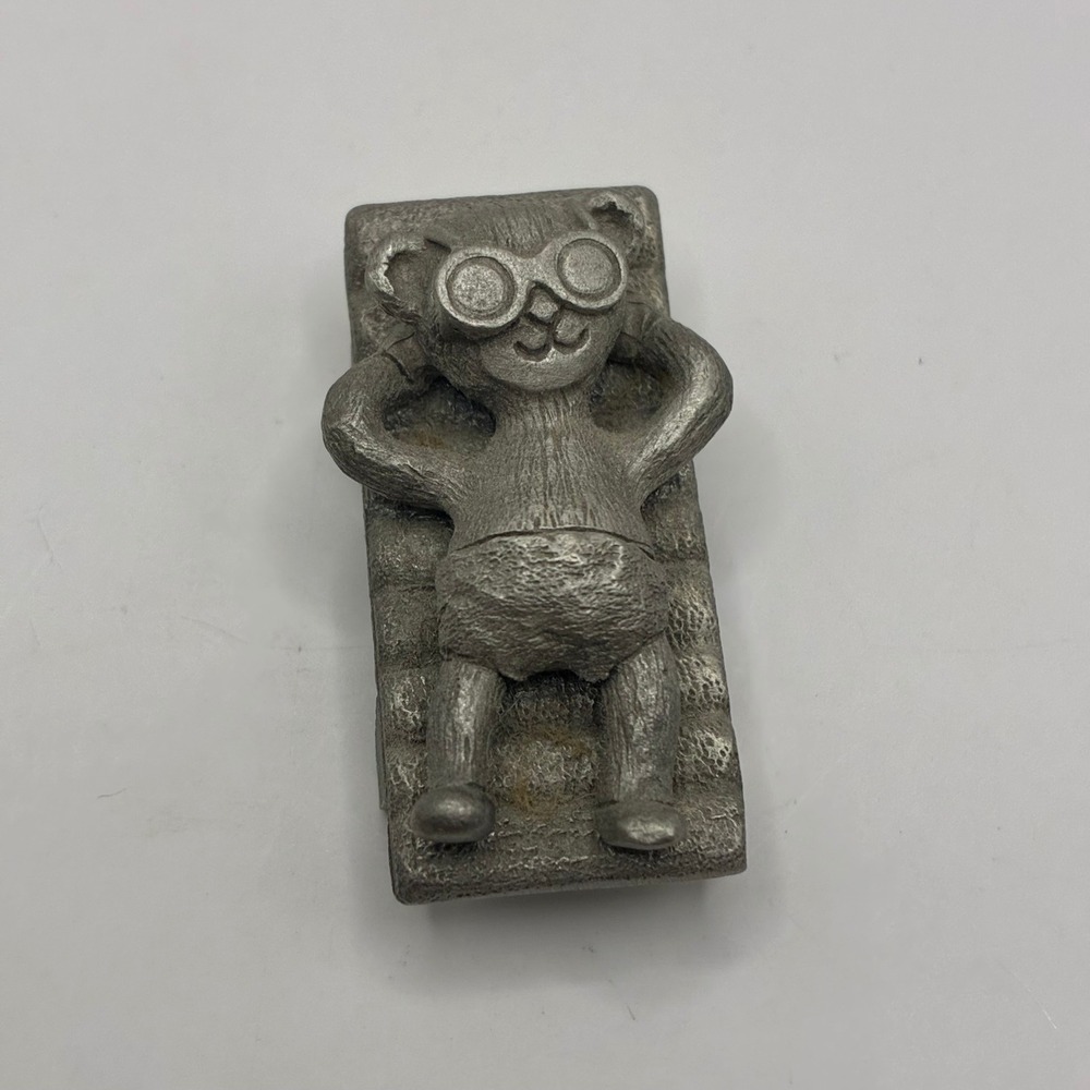 Vintage Spoontiques Pewter Teddy Bear Sunbathing Figurine P1012 Beach Miniature